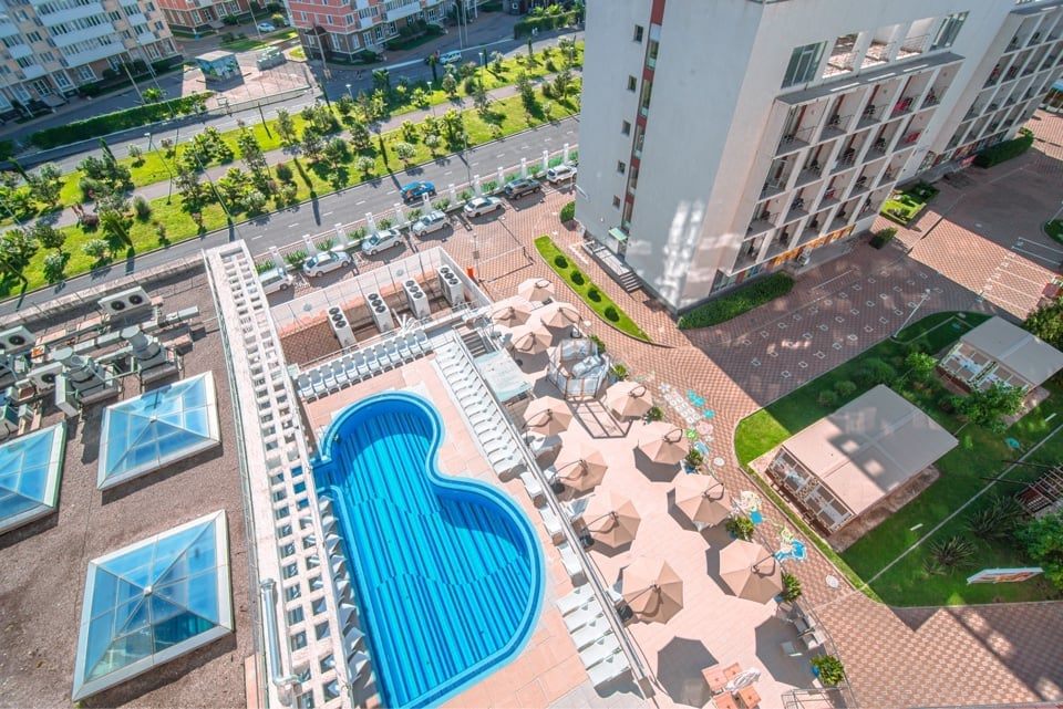 Аквазона главного корпуса Bridge Resort — крытый и открытый бассейны — фото 6