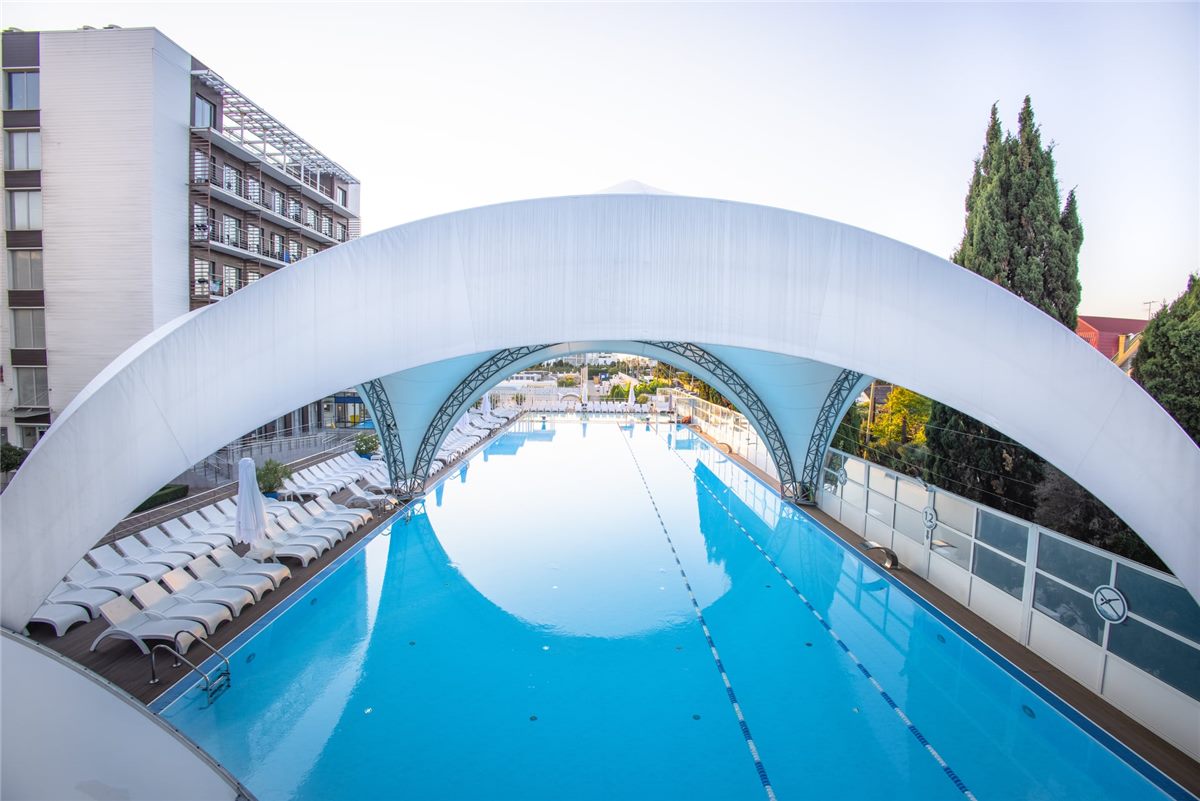 Комплекс бассейнов Breeze в Bridge Resort — фото 5