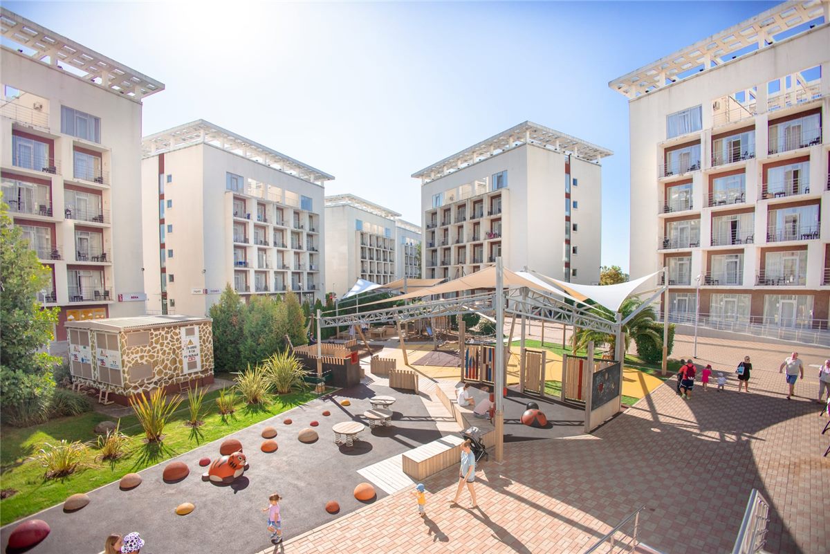 Детская площадка Bridge Resort с сенсорными зонами
